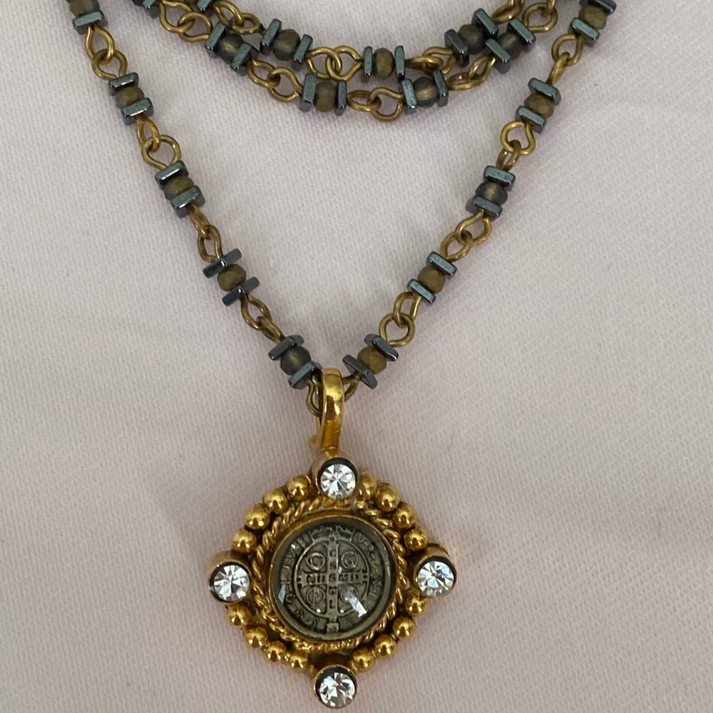 VSA necklace
